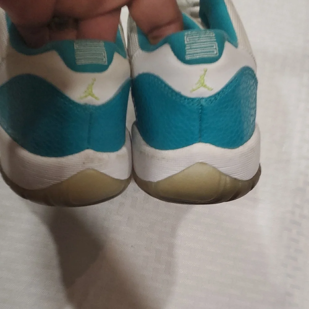 Jordan 11 Retro Low Aqua Safari - Picture 11 of 12